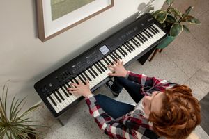 Roland анонсирует цифровое пианино FP-E50