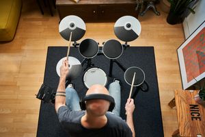 Roland представляє електронні барабани V-Drums початкового рівня TD-02K і TD-02KV