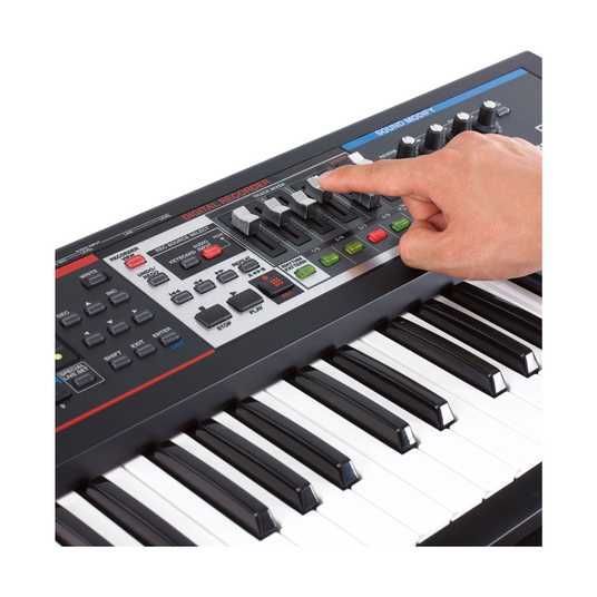 Клавишный синтезатор Roland Juno-Gi — купить от официального