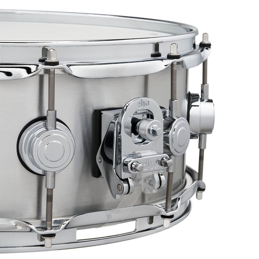 DW DRVM5514SVCAluminum 1mm Snare Drum 5.5x14 DW-X286 фото
