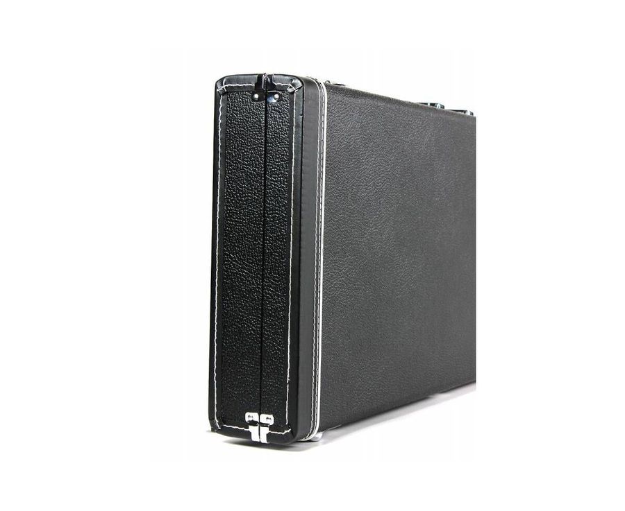 FENDER CLASSIC SERIES CASE FOR P/J BASS Кейс для бас-гитары FE-0278 фото