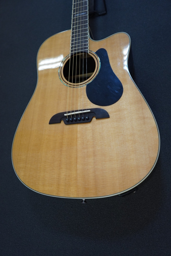 Электроакустическая гитара Alvarez AD70CE (сток) фото 3