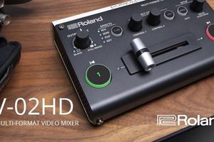 Roland V-02HD - професійний мультиформатний відеомікшер