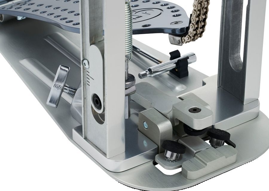 DW DWCPMCD MFG Chain Drive Single Pedal DW-0024 фото