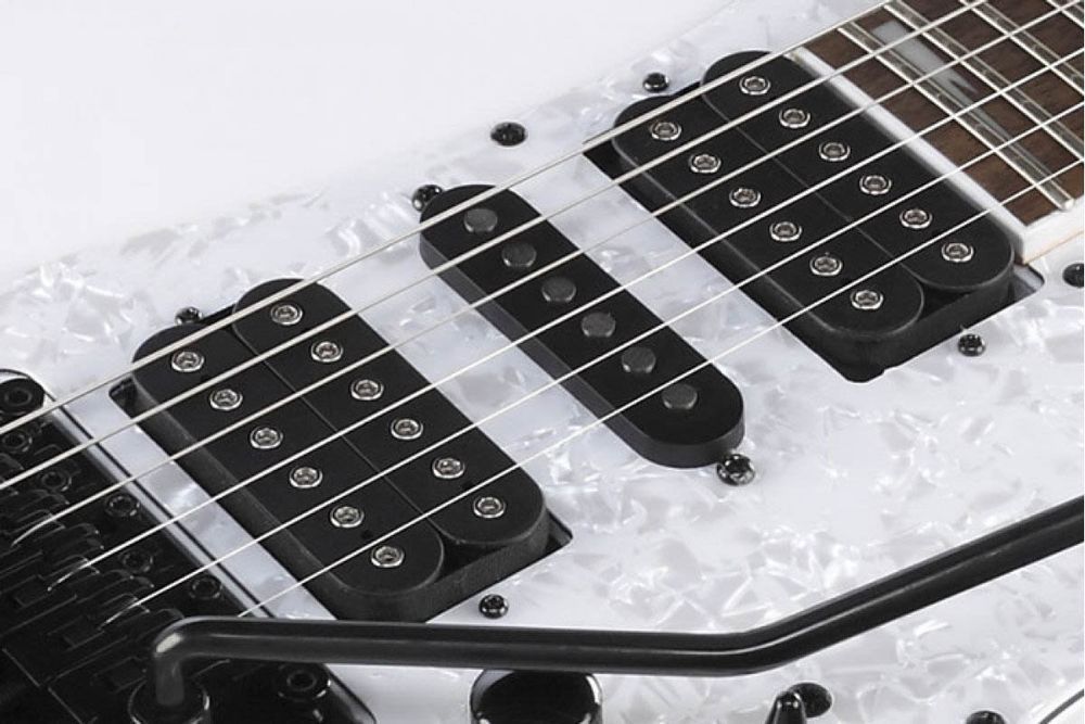 IBANEZ RG350DXZ WH Электрогитара IB-0180 фото