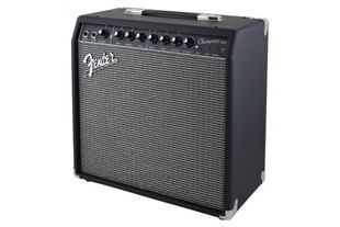FENDER CHAMPION 40 Гитарный комбоусилитель FE-0042 фото