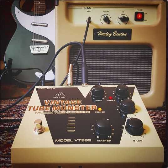 Педаль эффектов Behringer Vintage Tube Monster VT999 — купить от