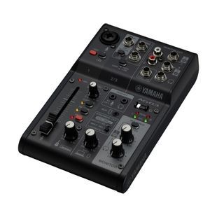 Аудио-интерфейс YAMAHA AG03MK2B YA-0313 фото