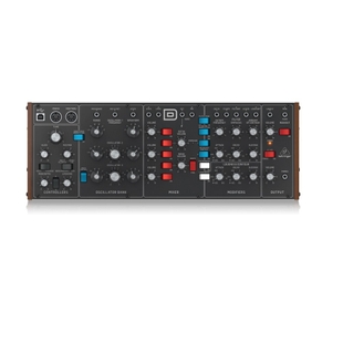 Синтезатор Behringer Model D фото 1