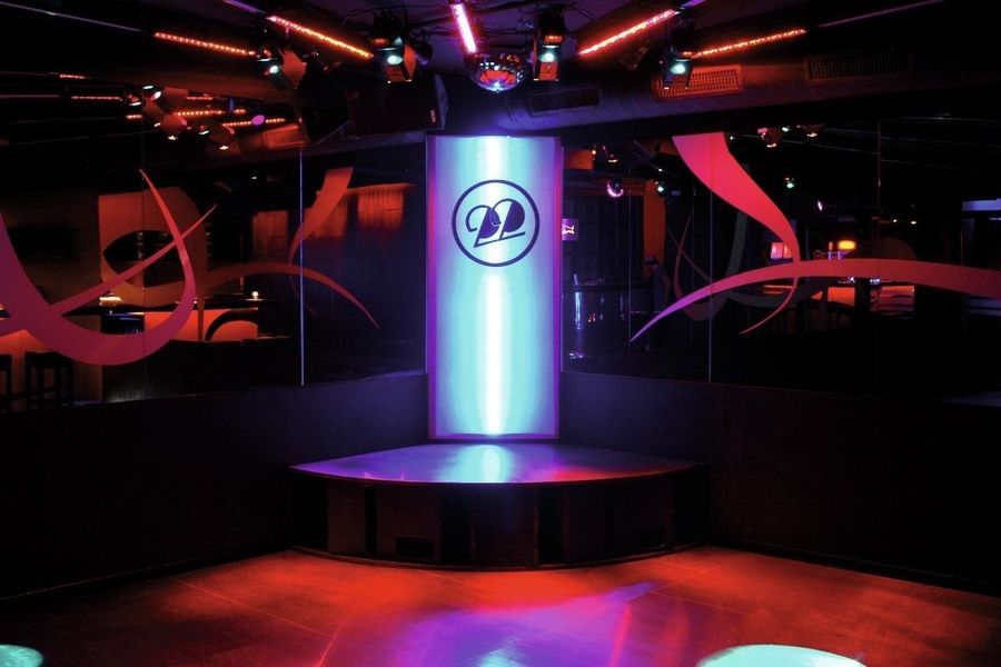 EUROLITE Half Mirror Ball 20cm black motorized EL-0638 фото