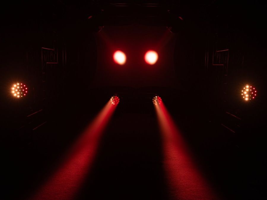 FUTURELIGHT EYE-1940 QCL Zoom LED Moving Head Wash FL-0016 фото