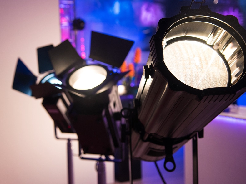 Світлодіодний прожектор Френеля (Fresnel) LED THA-150F Theater-Spot фото 6