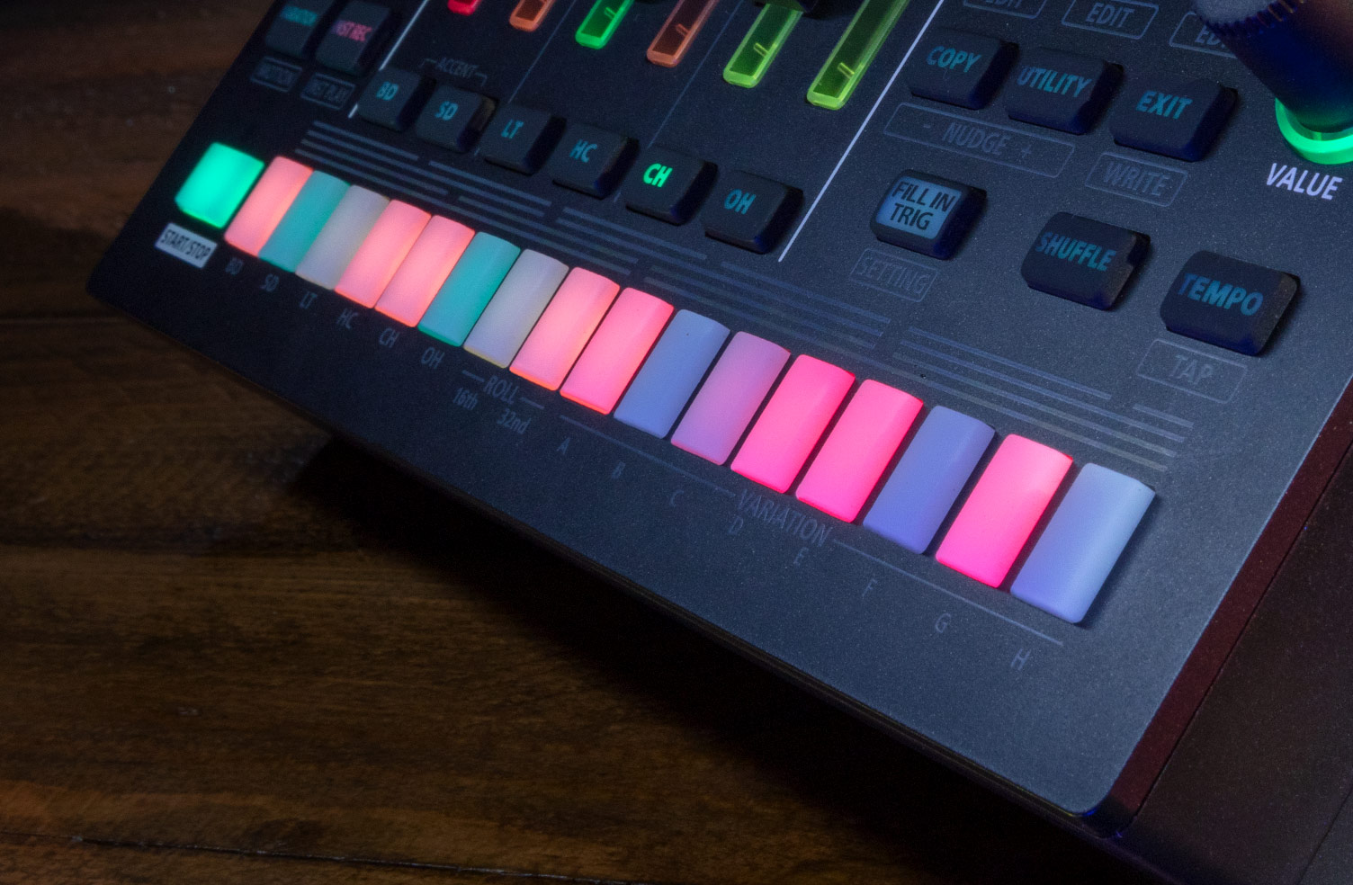 Roland TR6S